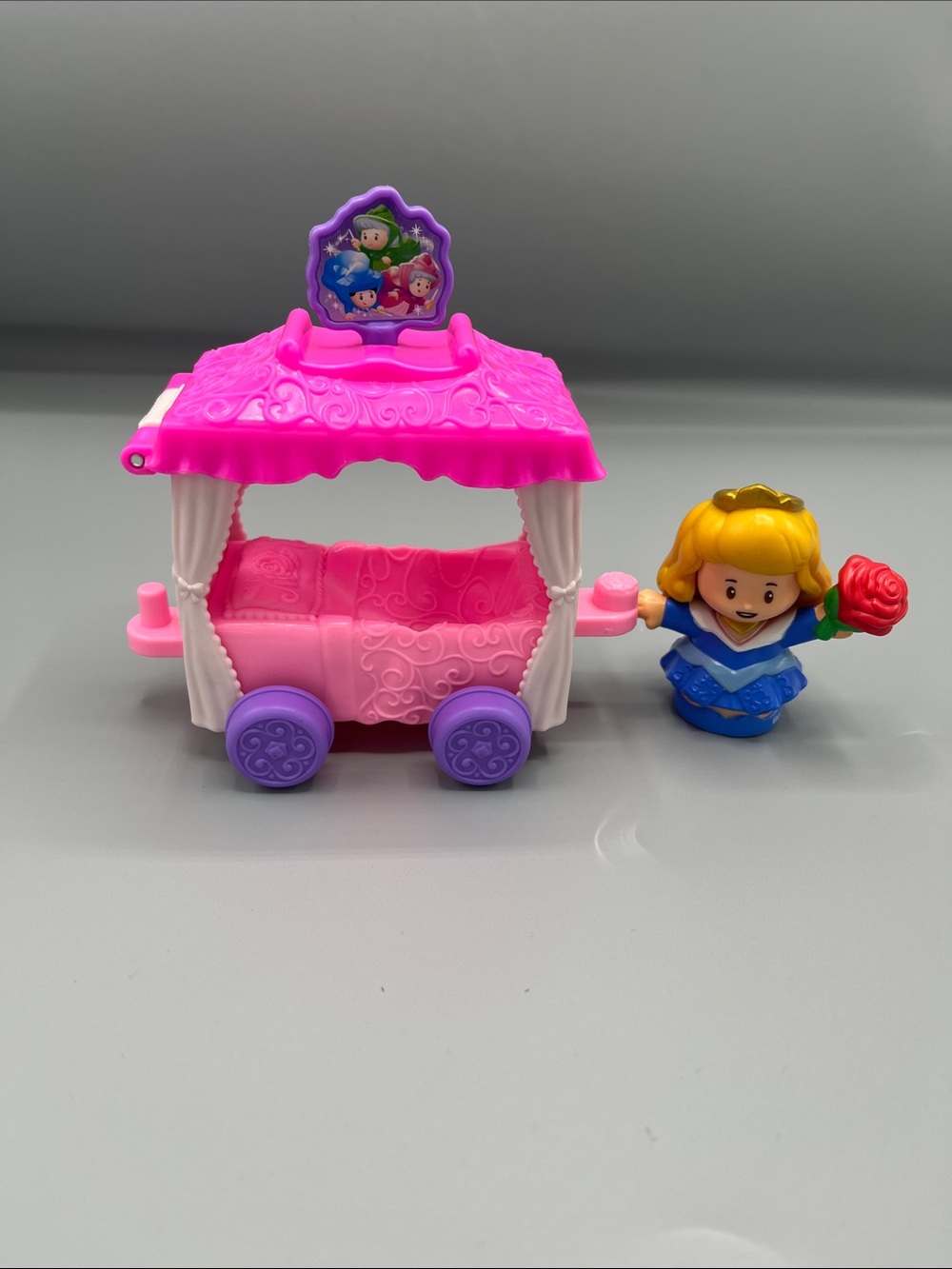 Fisher Price Little People Disney Princess Parade Float Aurora Sleeping Beauty